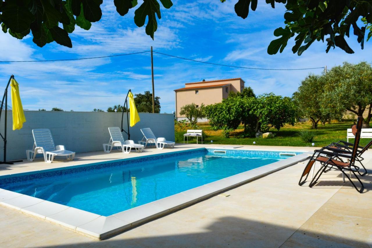 Villa Kutija Sveti Filip i Jakov Ngoại thất bức ảnh