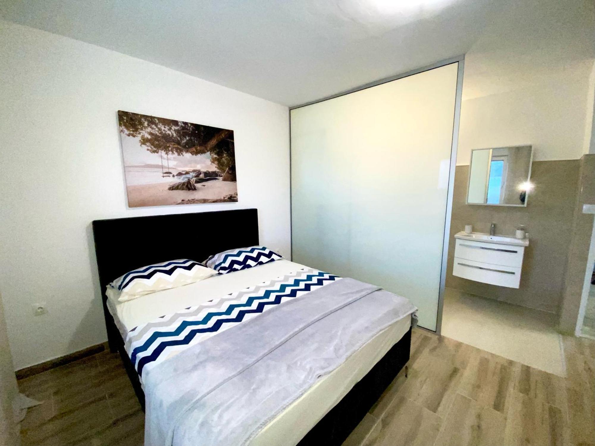 Villa Kutija Sveti Filip i Jakov Ngoại thất bức ảnh